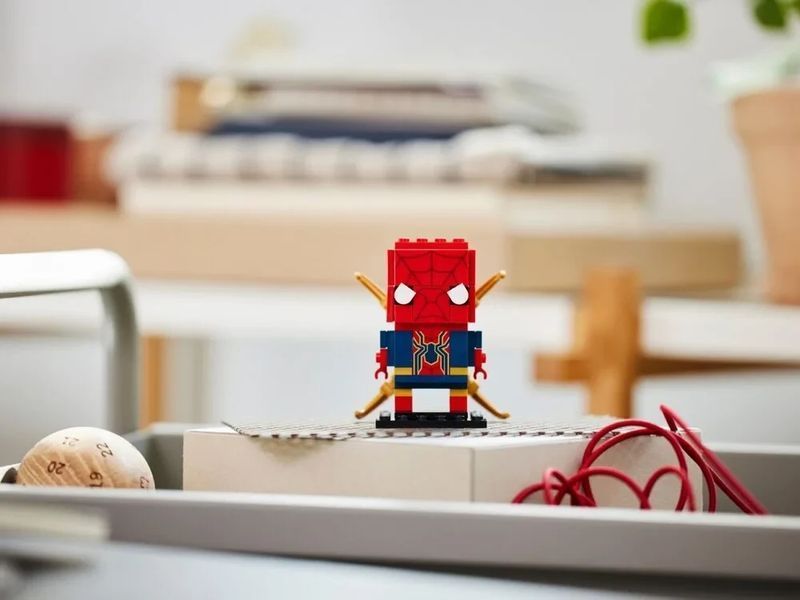 Конструктор LEGO Brick Headz 40670 Железный Человек-Паук T4311K фото