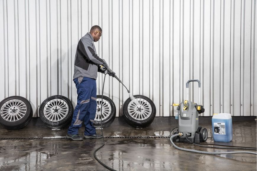 Karcher HD 6/15 M 1.150-930.0 Мінімийка високого тиску T6922K фото