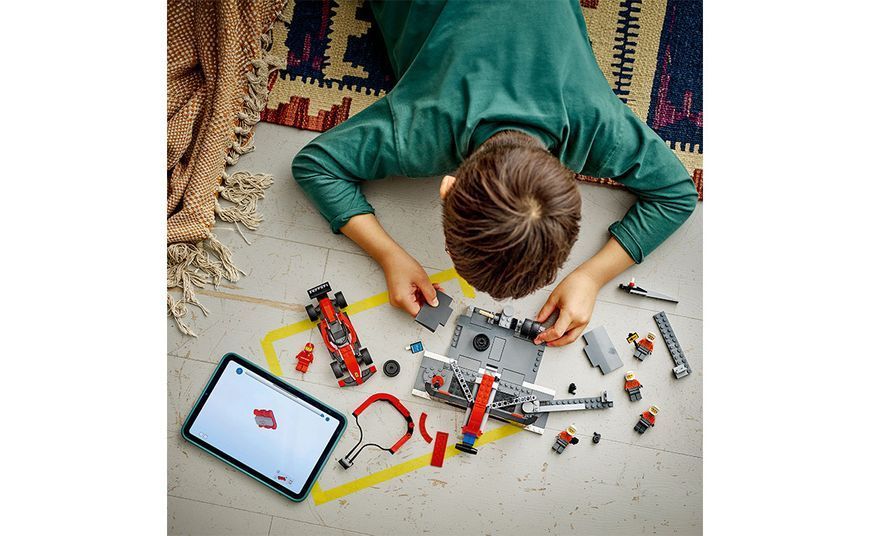 Конструктор LEGO City Піт-стоп та піт-екіпаж F1 з болідом Ferrari (60443) T1287K фото