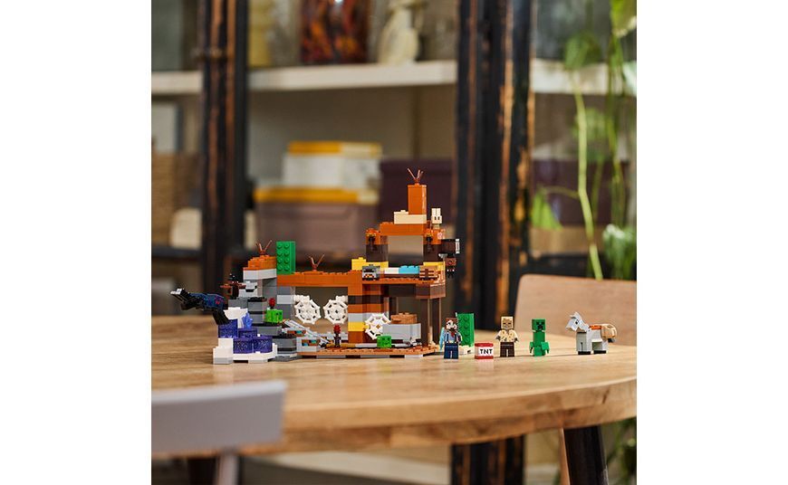 Конструктор LEGO Minecraft Занедбана шахта в безплідних землях (21263) T5433K фото
