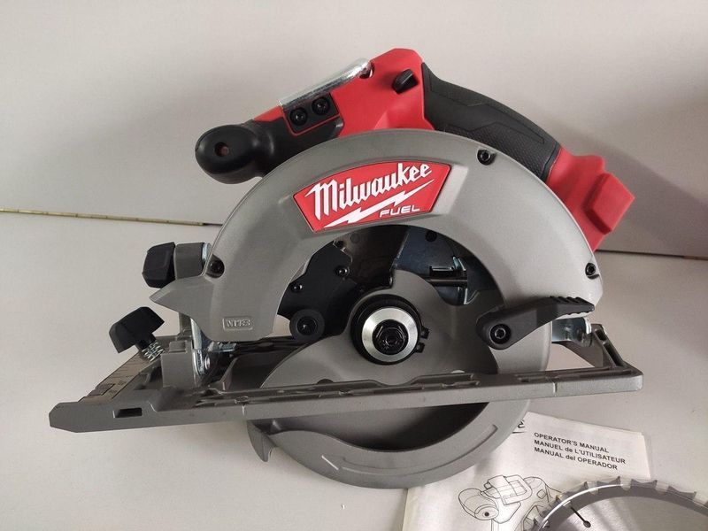 Milwaukee 2730-20 M18 Fuel Акумуляторна циркулярна пила T1346 фото