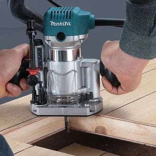 Makita RT0702CX2 Кромочный фрезер 710 Вт T1756K фото