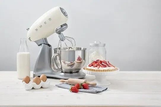 SMEG SMF02CREU Кухонна машина 800 Вт 10 швидкостей T4974 фото