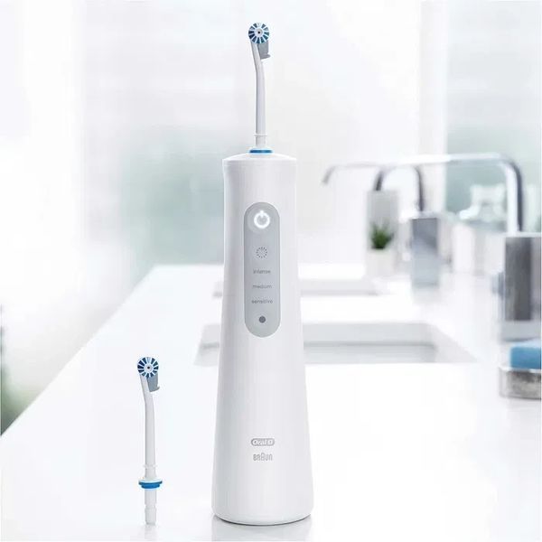 Oral-B AquaCare 6 Pro-Expert Іригатор T8213P фото