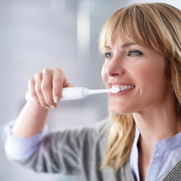 Philips Sonicare Series 7900 Advanced HX9636/19 Электрическая зубная щетка T7521K фото
