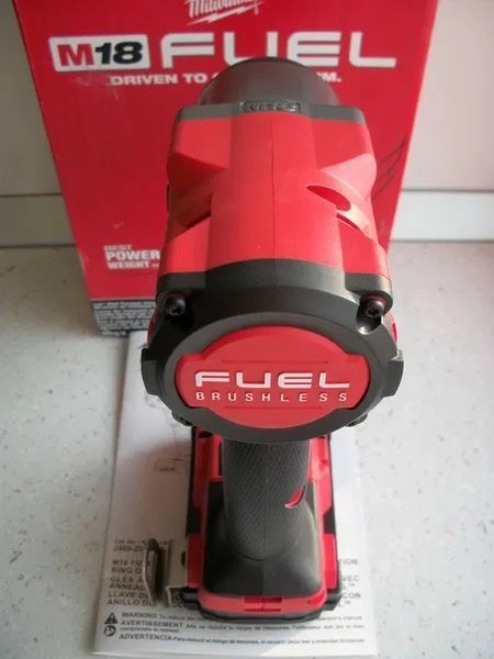 Бесщеточный ударный гайковерт Milwaukee М18 FUEL 2962-20 1/2 FMTIW2F12 T2249 фото
