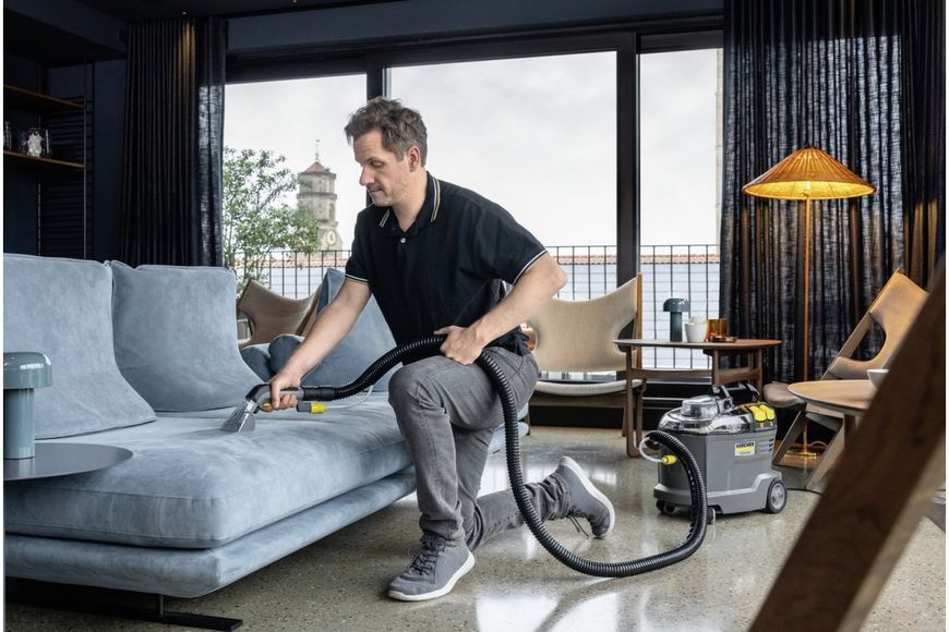 Karcher puzzi 8/1 ADV 1.100-241.0 (2 насадки) Професійний миючий пилосос T3210K фото