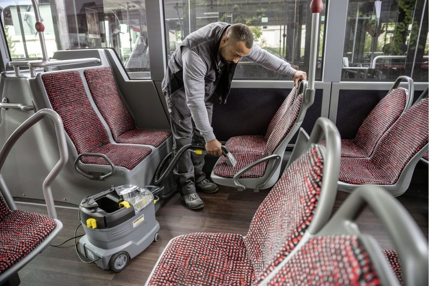 Karcher puzzi 8/1 ADV 1.100-241.0 (2 насадки) Професійний миючий пилосос T3210K фото