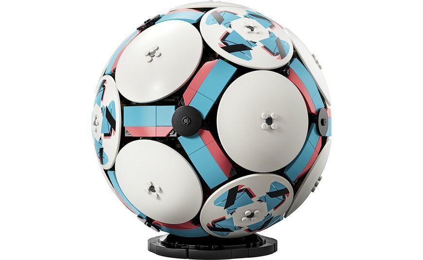 Конструктор LEGO Editions 43019 Soccer Ball Футбольний м'яч T2026K фото