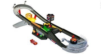 Трек для гонки Молния Маквин Disney Pixar HPD81 Игровой набор T8897K фото