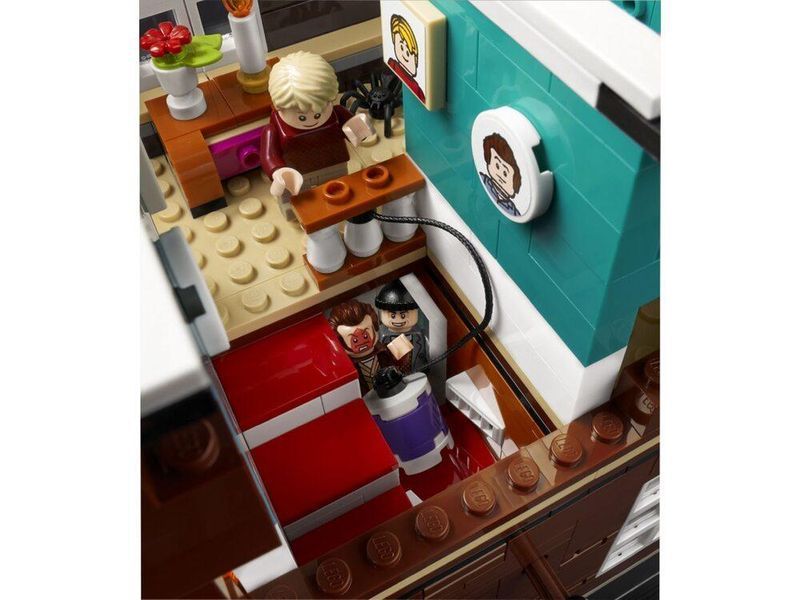 Конструктор LEGO Ideas Один вдома (21330) T2024 фото