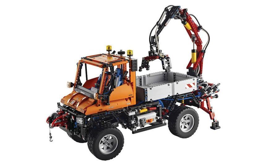 Конструктор LEGO Technic Mercedes-Benz Unimog U 400 (8110-1) T9868K фото